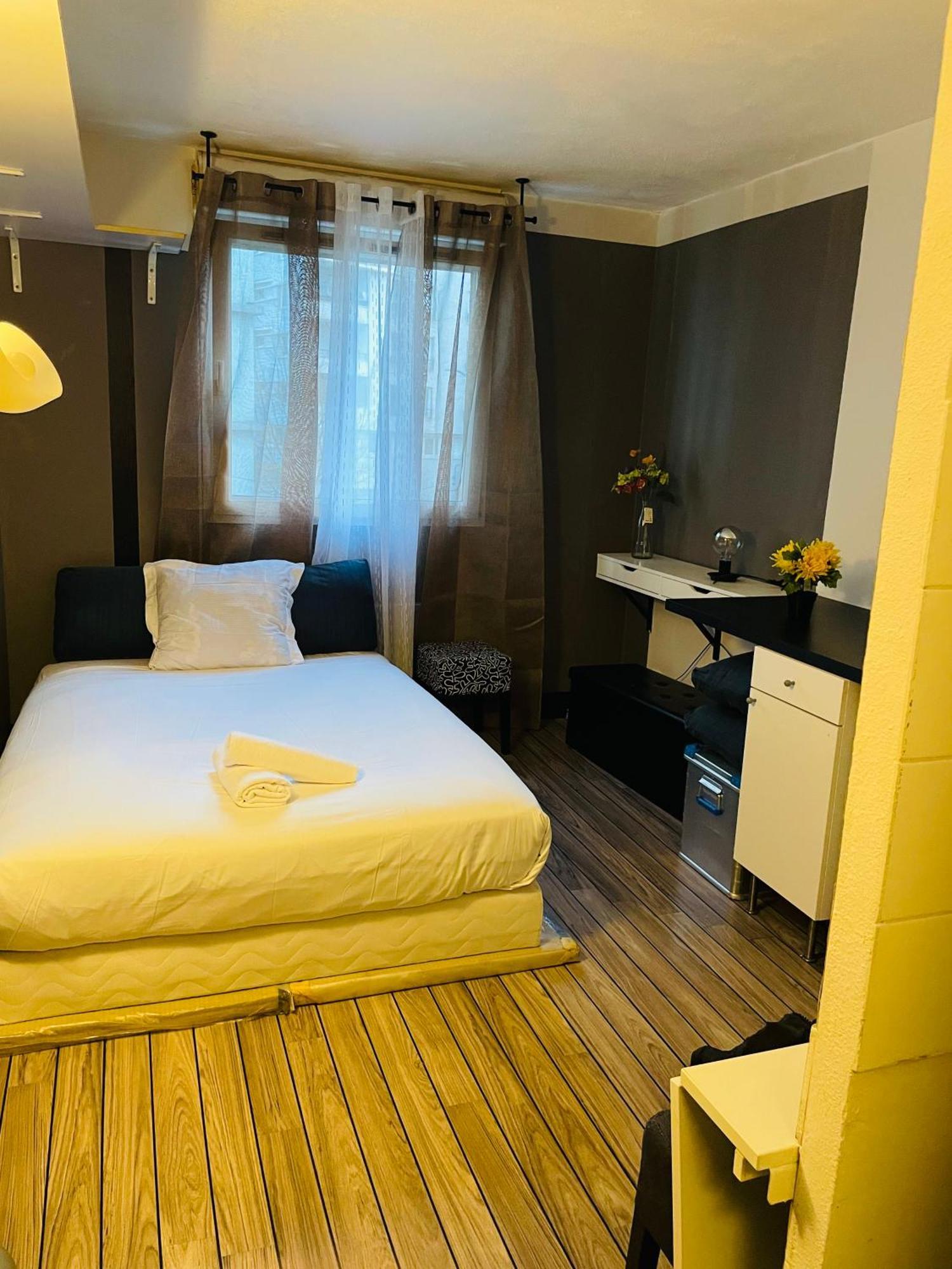 Comfortable Studio In Clichy Exterior foto